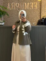 Pearly Nakış İşlemeli Kısa Trençkot